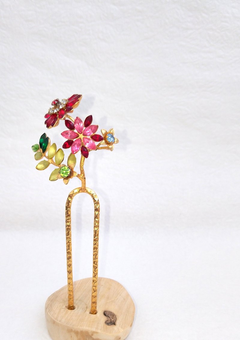 金彩小花簪　手工製作　Luan. Kanzashi Atelier - 髮夾/髮圈 - 其他金屬 