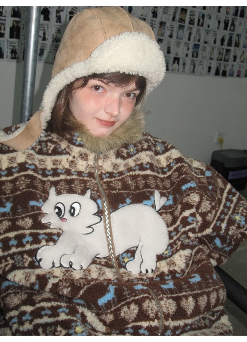 odd maker費爾島羊羔毛小貓貼布繡外套女復古學院風毛茸茸上衣 - 女裝上衣 - 其他人造纖維 