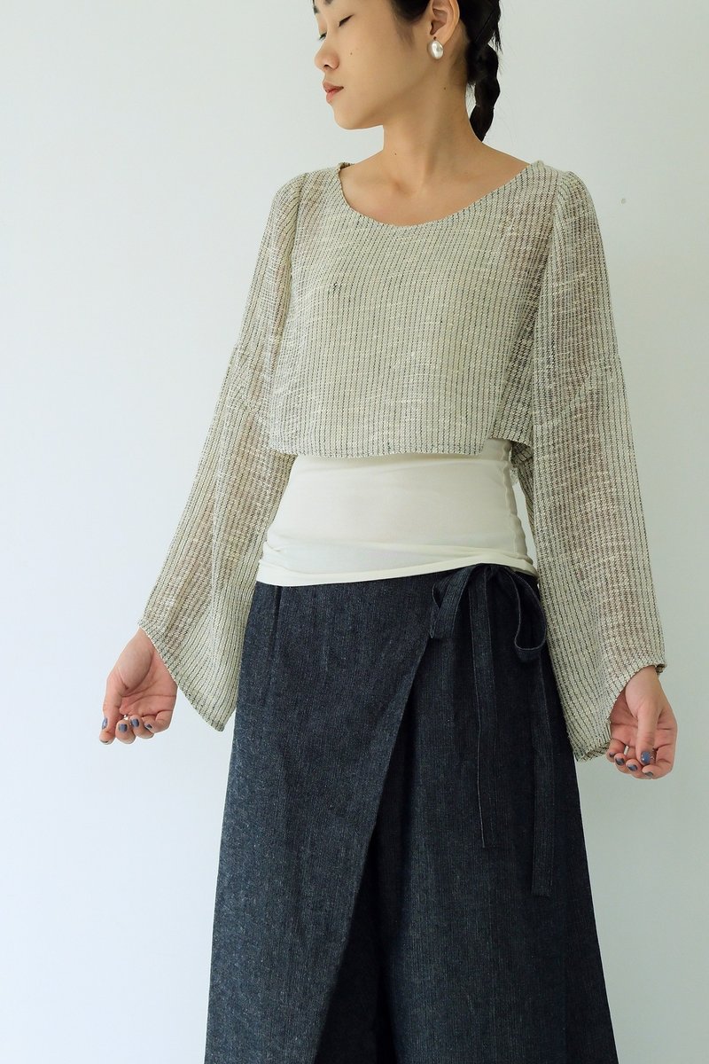 川 衣 WEAR BEING 短版袖口弧型剪裁絲棉上衣  網狀米灰藍 - 女上衣/長袖上衣 - 棉．麻 