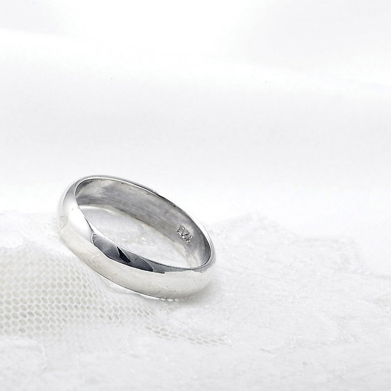 Simple plain sterling silver finger ring-6mm arc face ring - แหวนคู่ - เงินแท้ สีเงิน