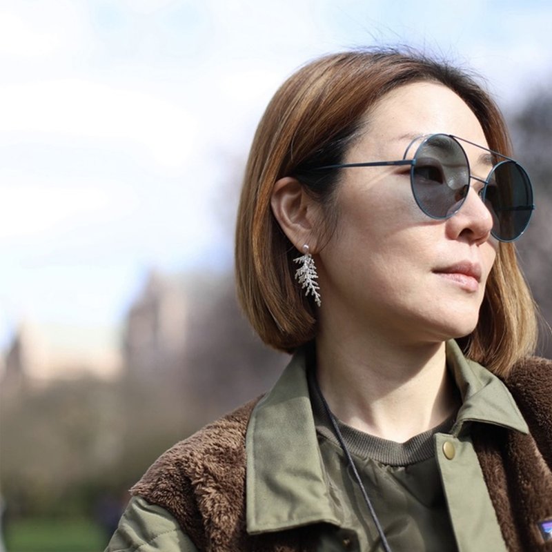 Oriental arborvitae leaf pearl earrings sterling silver leaf series - ต่างหู - เงินแท้ สีเงิน