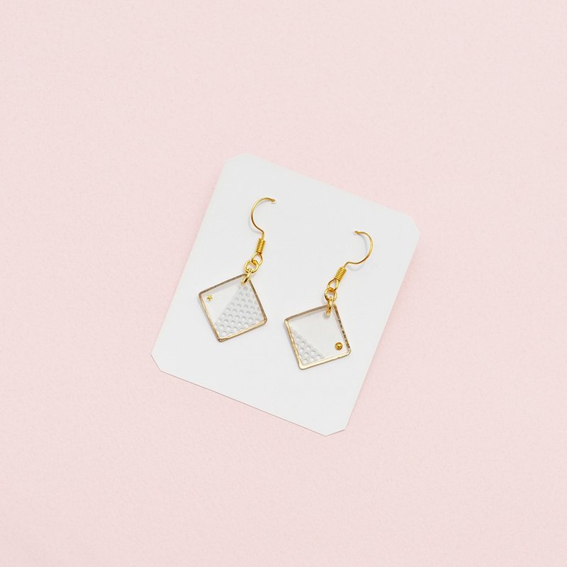 Graphic asymmetry × square = earrings/ Clip-On - Earrings & Clip-ons - Resin Multicolor