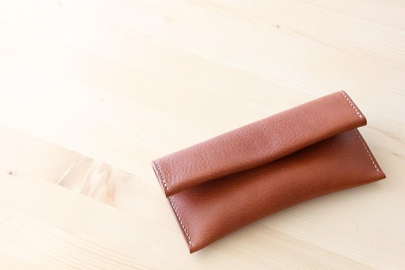 クラッチバッグのような形のペンケース　ブラウン／Italian leather pen case #brown - 筆盒/筆袋 - 真皮 咖啡色