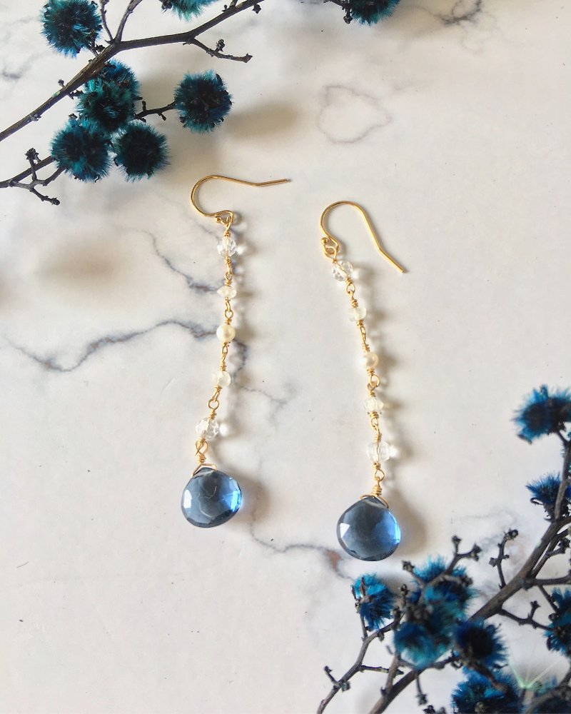Handmade earrings London Blue Quartz - ต่างหู - หิน สีน้ำเงิน
