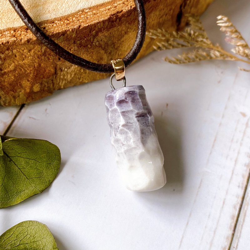 [Fragrance diffuser necklace] Perfume essential oil necklace | Temperament purple glaze carving | Handmade pottery | Fragrance gift box - Necklaces - Porcelain Purple