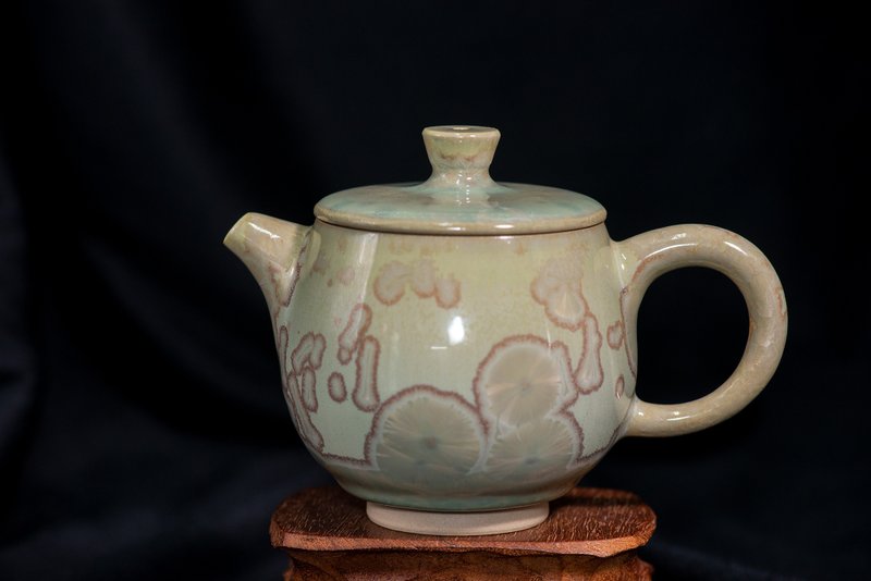 Hand drawn crystal glazed teapot - Teapots & Teacups - Pottery 