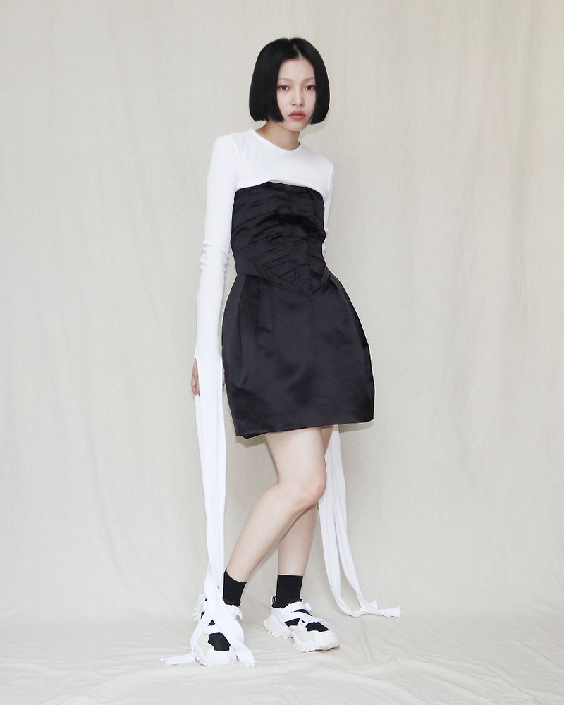 南瓜Vintage。miumiu 黑色 真絲 平口 洋裝 - 洋裝/連身裙 - 絲．絹 黑色