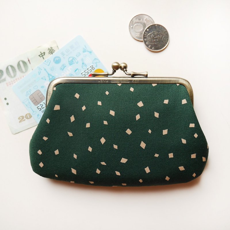Matcha Coconut Gold Bun Mother Bag/Coin Purse [Made in Taiwan] - กระเป๋าใส่เหรียญ - โลหะ สีเขียว
