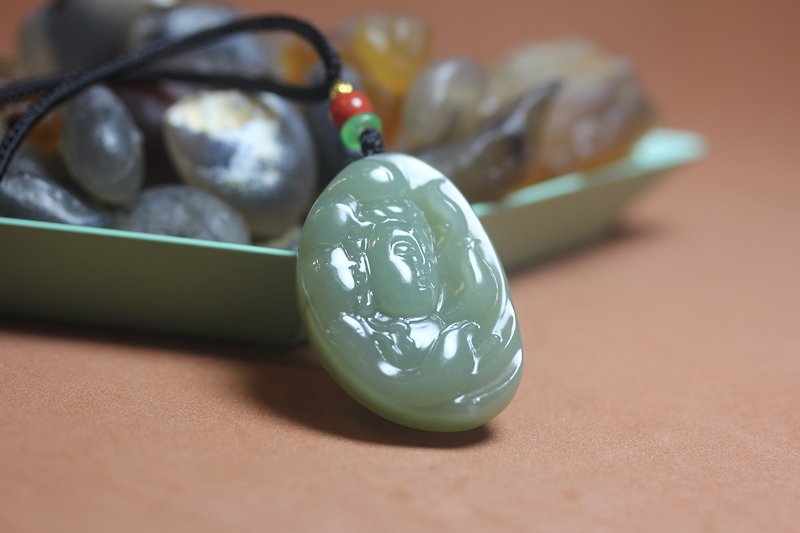 Sapphire Great Mercy and Great Compassion Guanyin Bodhisattva Pendant Natural Hetian Jade Pendant Necklace Sweater Chain Design - Necklaces - Jade Green