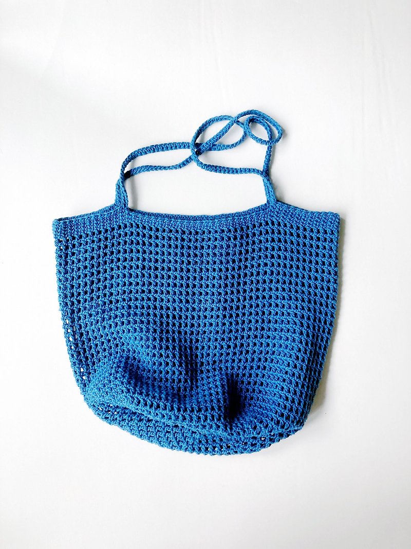 綿 手編みのトートバッグ　ショッピングバッグ ハンドバッグ - ショルダーバッグ - コットン・麻 ブルー