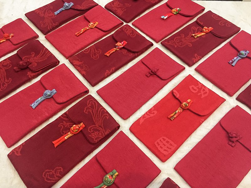 Handmade buckle cloth red envelope bag, banknote storage passbook bag, mobile phone bag, scripture bag - กระเป๋าเครื่องสำอาง - ผ้าฝ้าย/ผ้าลินิน 