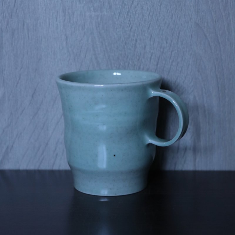 Waizai green celadon porcelain clay cup - แก้วมัค/แก้วกาแฟ - เครื่องลายคราม สีเขียว