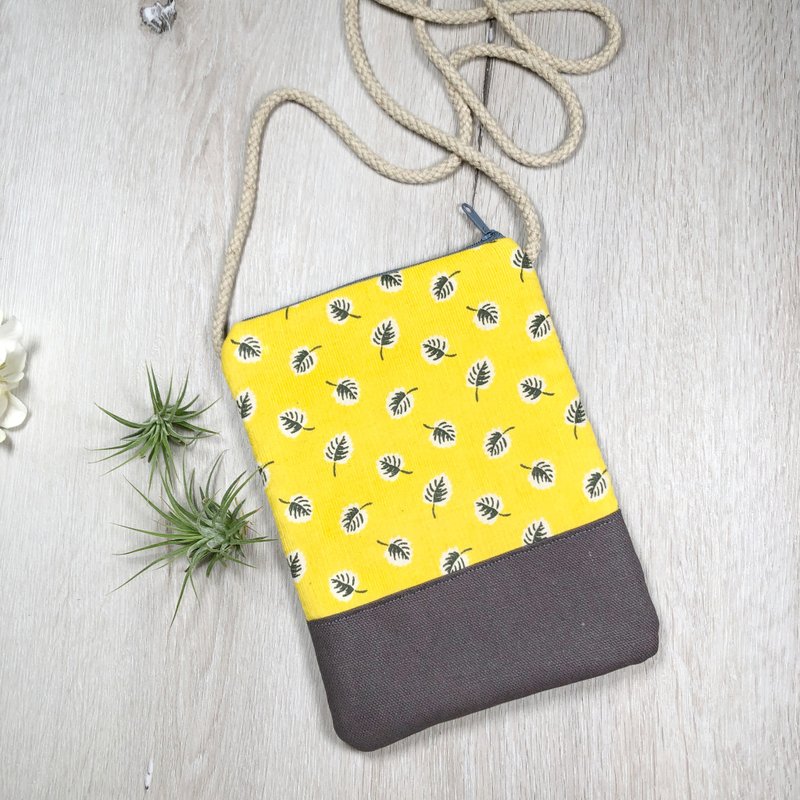 Phone bag/shoulder bag/bag backpack/mobile phone bag/mobile phone bag ~ Leaf (D-30) - กระเป๋าแมสเซนเจอร์ - ผ้าฝ้าย/ผ้าลินิน สีเหลือง