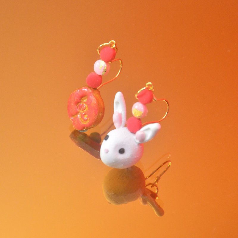 handmade soft clay earrings/little bunny bunny - ต่างหู - ดินเหนียว สีแดง