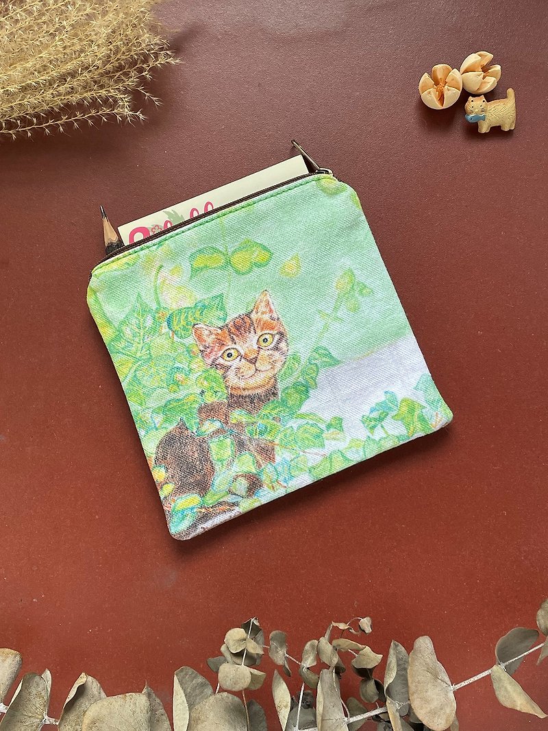 [Green gaze] cat square cloth bag - กระเป๋าใส่เหรียญ - ผ้าฝ้าย/ผ้าลินิน 