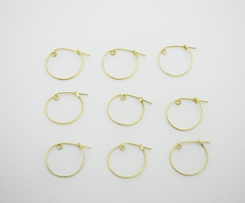 幸運魚系列-黃銅‧圓形耳扣耳環(一個) - 耳環/耳夾 - 其他金屬 金色