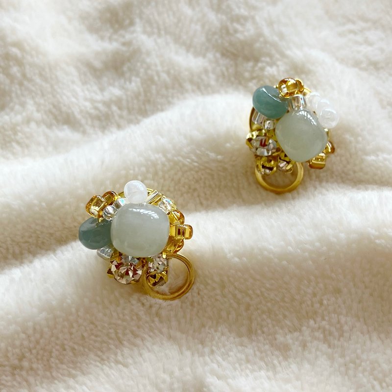 Blossoms. Hotan jade blue water jade natural stone on-ear earrings ear needles hand-made earrings wedding accessories - Earrings & Clip-ons - Jade Green