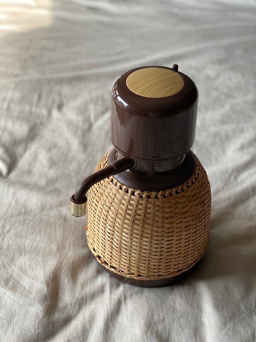 年輕的老靈魂 虎牌 稀有款 日本昭和 手工藤編水壺 按壓式水壺 魔法瓶 保溫壺