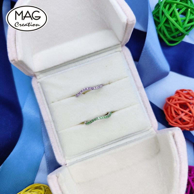 20th Anniversary Combination-Single Row 18K white gold natural color sapphire (purple and green) ring - แหวนทั่วไป - เครื่องประดับ 