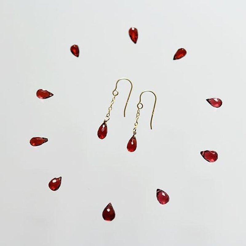 Symbolic drop of fulfillment of love red gemstone earrings earrings January birthstone - Earrings & Clip-ons - Gemstone 