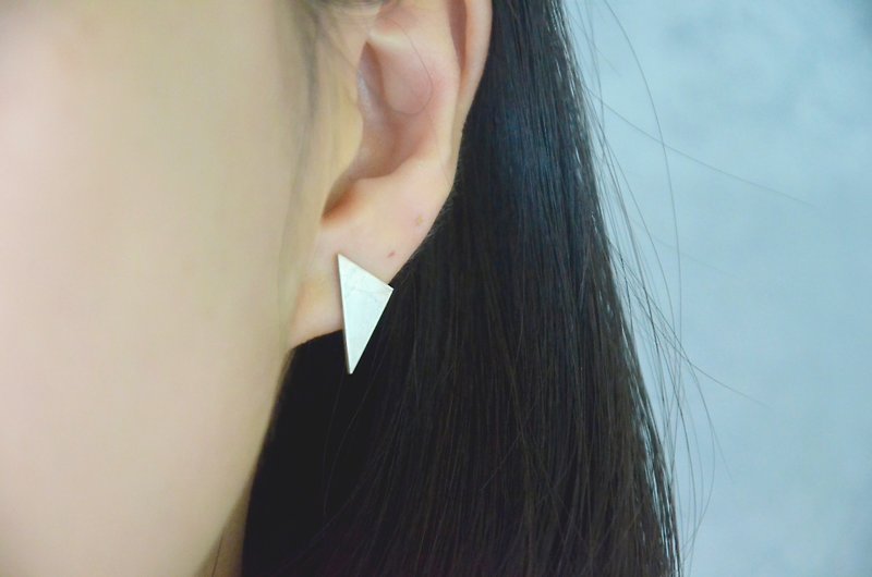 Hsin Hsiu Yao三角耳針 - 耳環/耳夾 - 純銀 銀色