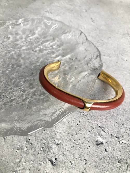 【美品級】HERMES ブラウンレザーバングル　ヴィンテージ HERMES ブラウンレザーバングル ヴィンテージ