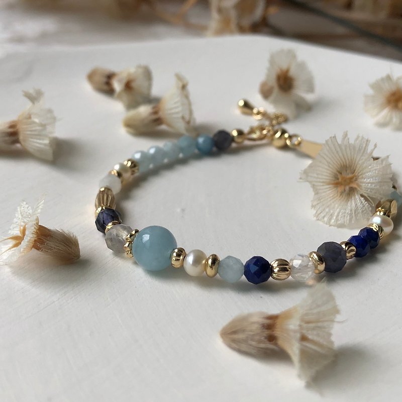 [March Stone] No One Knows | Aquamarine Lazuli Bracelet with Adjustable Length Lapis Lazuli - สร้อยข้อมือ - เครื่องเพชรพลอย สีน้ำเงิน