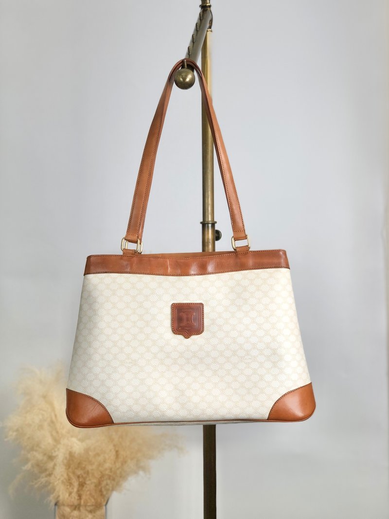 【 日本直送　名牌中古包 】CELINE セリーヌ マカダム ハンドバッグ ホワイト ブラゾン型押し PVC レザー vintage ヴィンテージ jebkgk - 手提包/手提袋 - 防水材質 白色