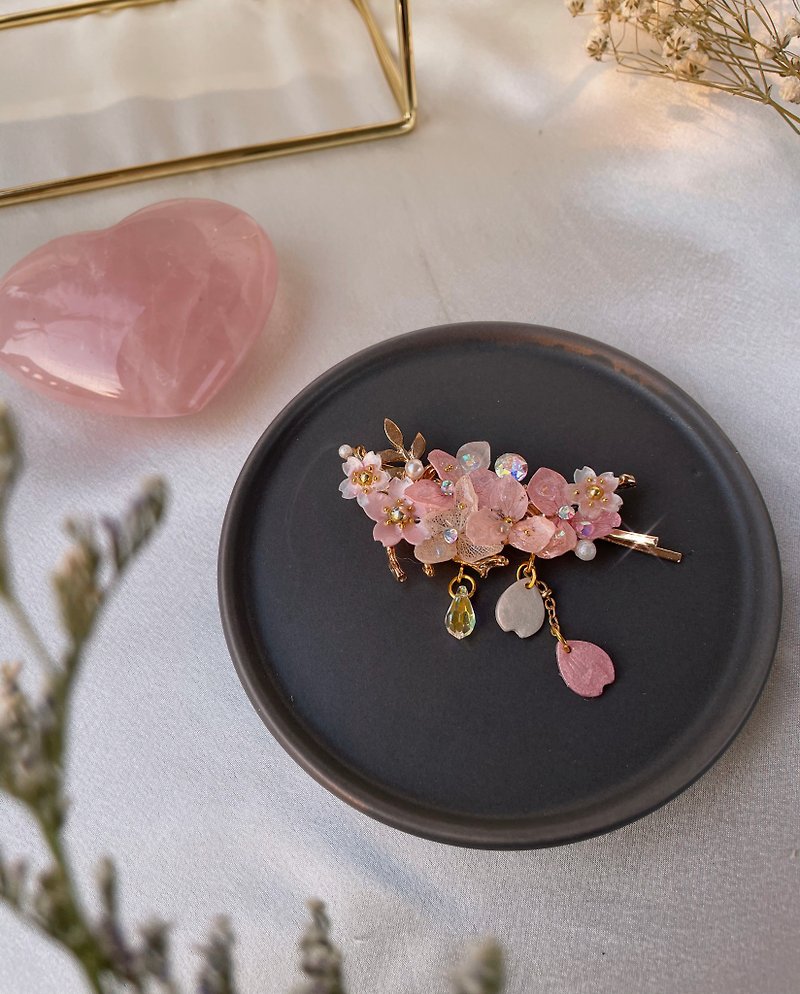 Hydrangea x Sakura hair pin - Hair Accessories - Plants & Flowers Pink