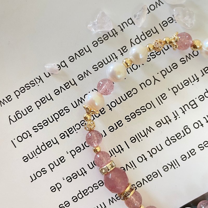 Lucky crystal design custom-made strawberry crystal freshwater pearl ice Stone - Bracelets - Crystal Pink