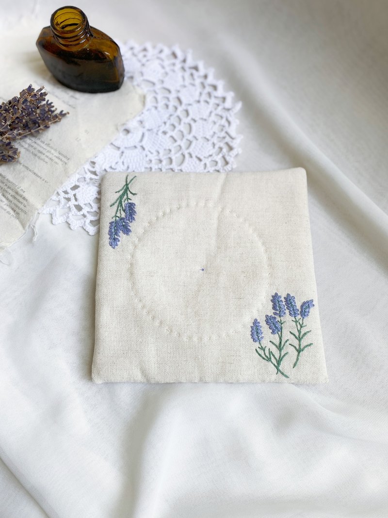 【芳小姐手作】芬芳薰衣草刺繡鍋墊 母親節禮物 禮物 畢業禮物 - 擺飾/家飾品 - 棉．麻 多色