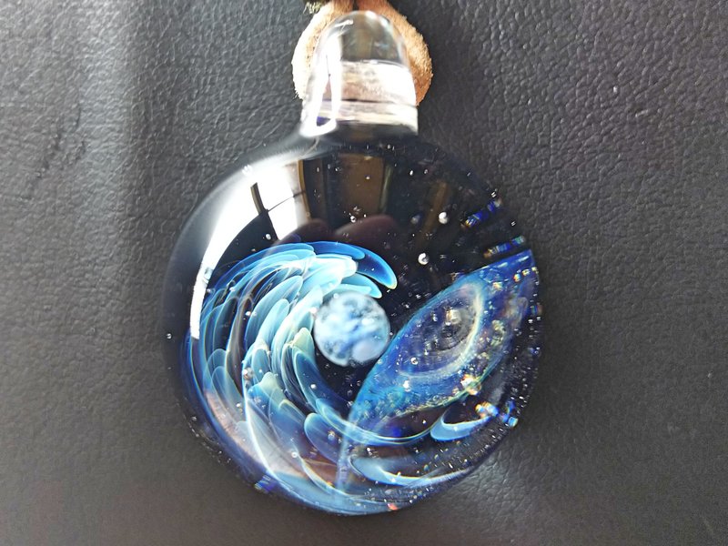 オミグラ 宇宙 ガラス 地球 ネックレス スターオーシャン Star Ocean ペンダントトップ  - 項鍊 - 玻璃 藍色