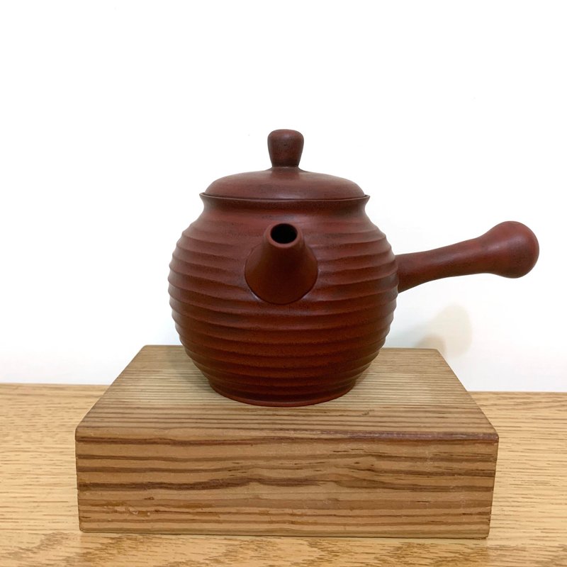 台灣【朱泥】手拉坯薄胎KyuuSu橫手急須壺7 - 茶壺/茶杯/茶具 - 陶 紅色