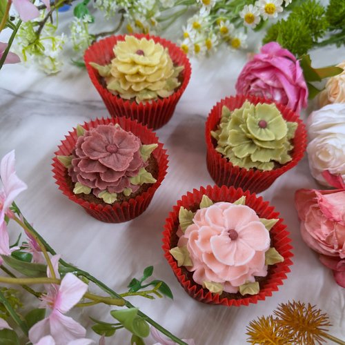 Flat 135 AY baker 大理花 韓式裱花杯子蛋糕 cupcake 四種口味