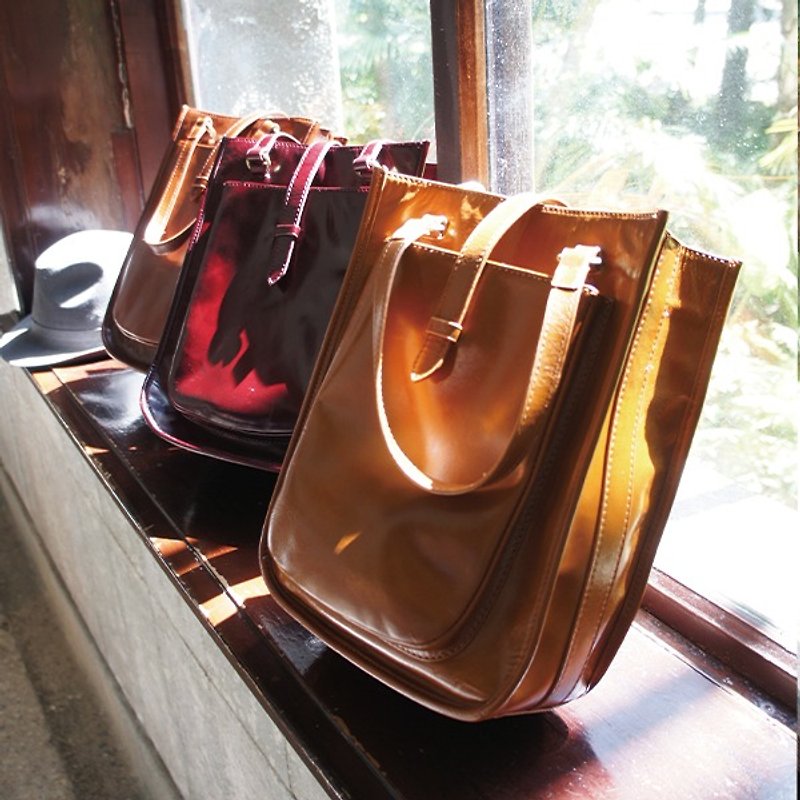 [Recommended by La Poche Secrete] catXbow-knot} First time classic real leather bag_hand-stitched - Messenger Bags & Sling Bags - Genuine Leather Brown