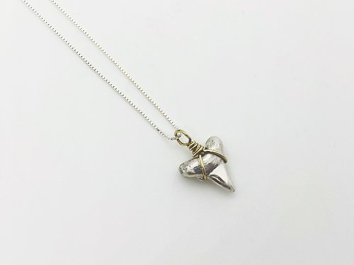 Ning’s accessory 925純銀 小鯊魚牙項鍊
