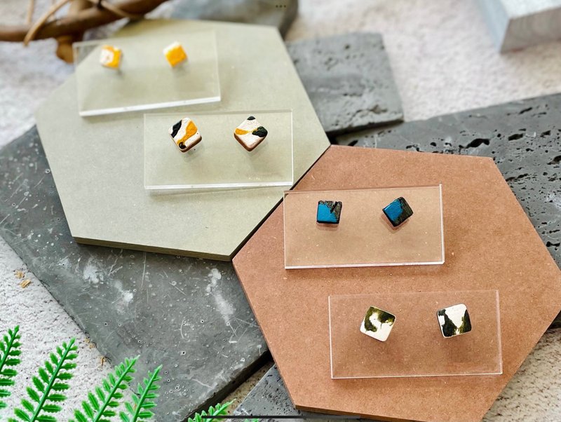 Playful style Italian direct delivery hand-painted sheepskin handmade earrings made in Hong Kong - Earrings & Clip-ons - Genuine Leather Multicolor