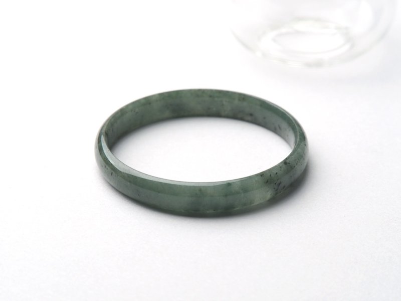 Dianmo | Bingnuo type / dark green / thin peace bracelet / hand size 17 | natural grade A jadeite bracelet - Bracelets - Jade Green