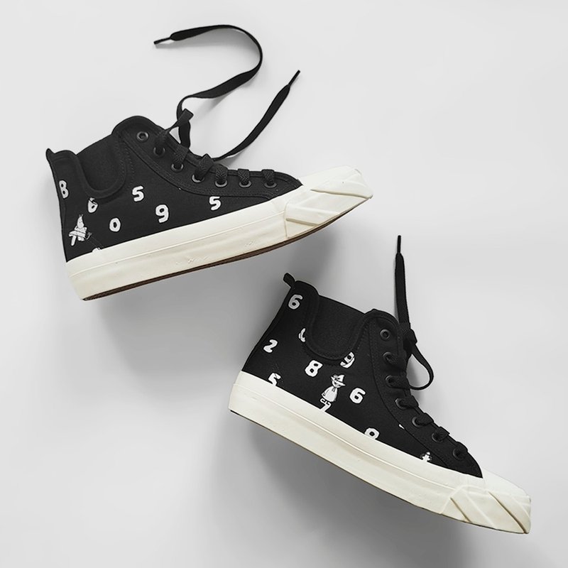 【Pinkoi x Moomin x SOU・SOU】Classic black and white handsome short-tube canvas shoes - Women's Casual Shoes - Cotton & Hemp Black