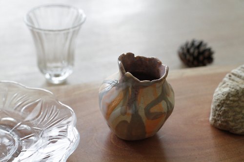波力兔手作舍 純手捏不規則造型橘色系陶瓷小花瓶/花器