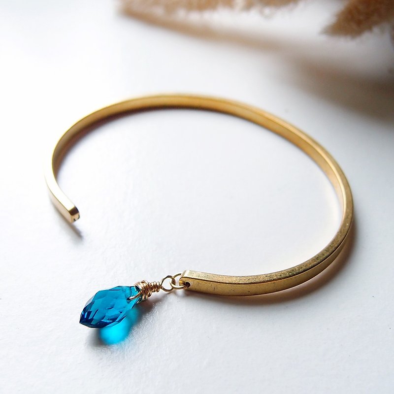 VIIART. Seawater crystals. Austrian Crystal Bronze Half Open Bracelet | Calm Sea Blue Bracelet - Bracelets - Other Metals Blue