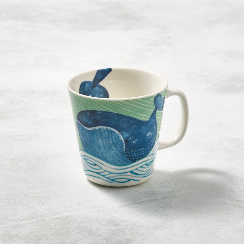 There is a kind of creativity-Japanese Mino-yaki-Island of the Sea series mug-Yuyou Blue Whale (slightly defective in stock) - Mugs - Porcelain White