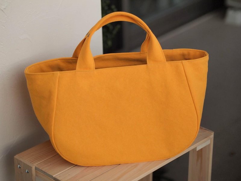 Round tote with lid M (Yamabuki color) - Handbags & Totes - Cotton & Hemp Yellow
