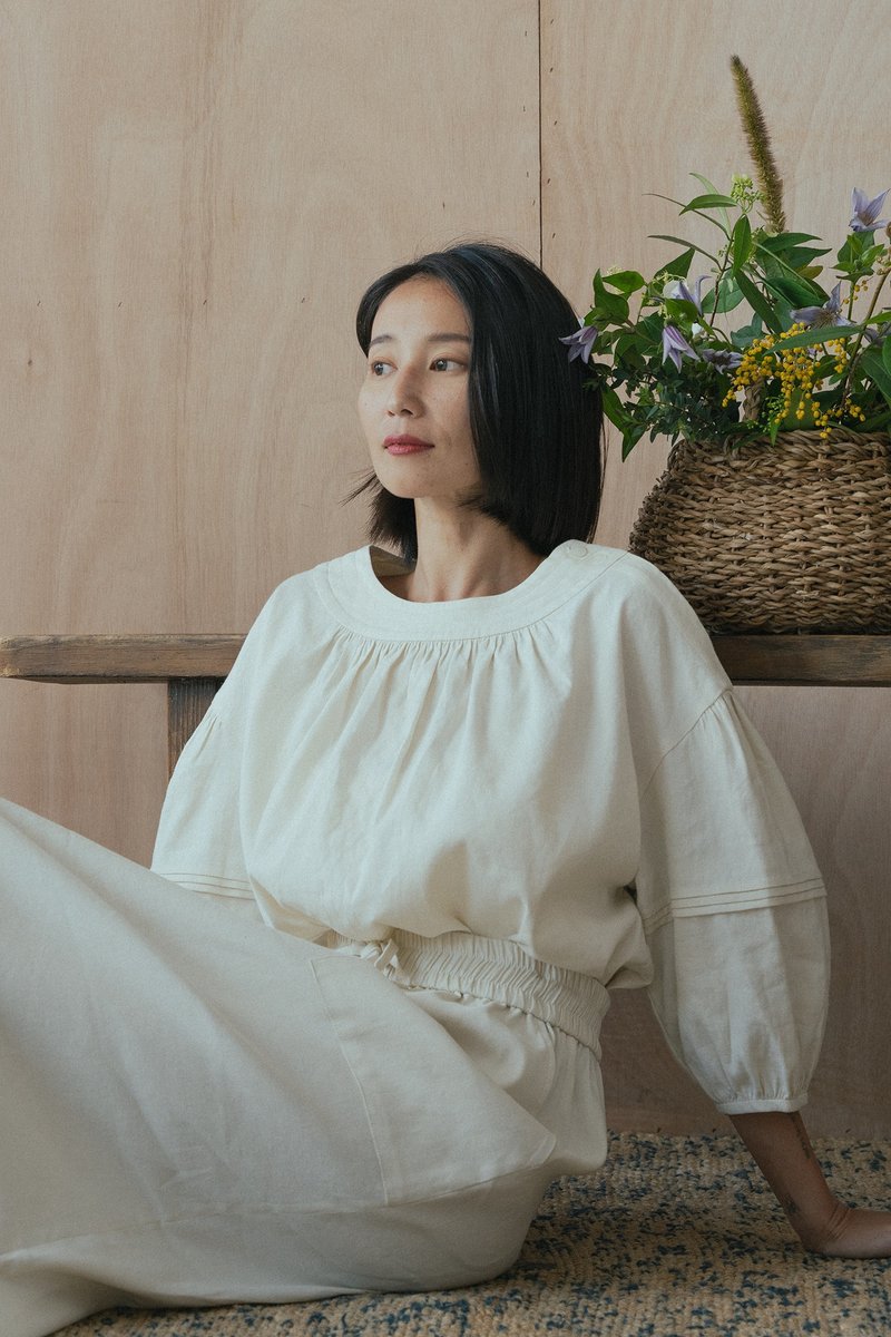 REMI 棉麻針摺七分拋袖上衣 - 女上衣/長袖上衣 - 棉．麻 白色