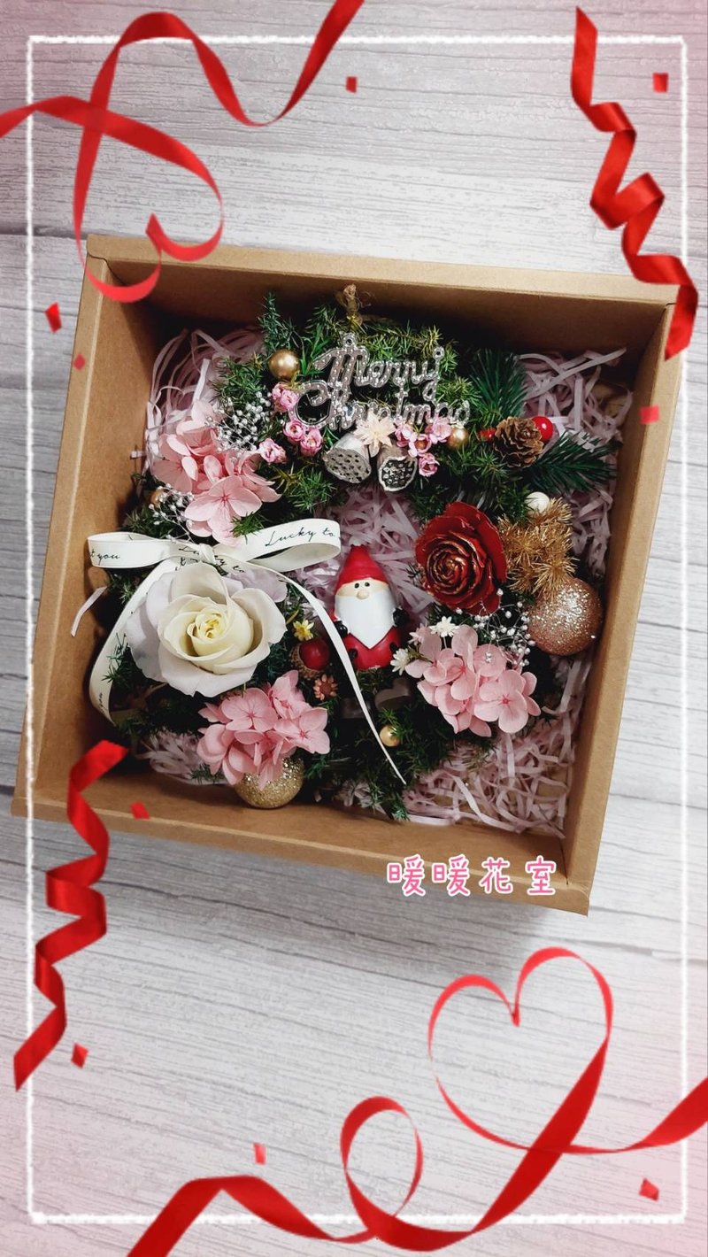 Everlasting Cedar Christmas Wreath - ช่อดอกไม้แห้ง - พืช/ดอกไม้ 