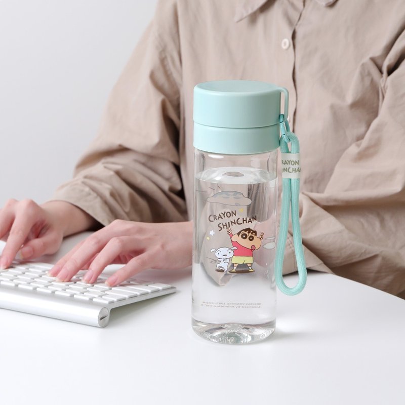 蠟筆小新Tritan透明水壺550ml-BPA FREE隨身水瓶 - 其他杯子 - 其他材質 多色
