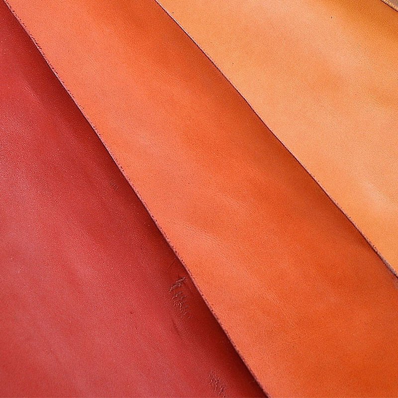 Japan's top multi-fat vegetable tanned layer cowhide single camel red orange red A4 size - อื่นๆ - หนังแท้ 
