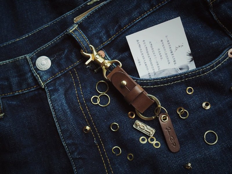 純手工牛皮鑰匙扣鑰匙鏈掛件 義大利頭層植鞣牛皮 客製化姓名禮物 - 鎖匙扣/鎖匙包 - 真皮 多色