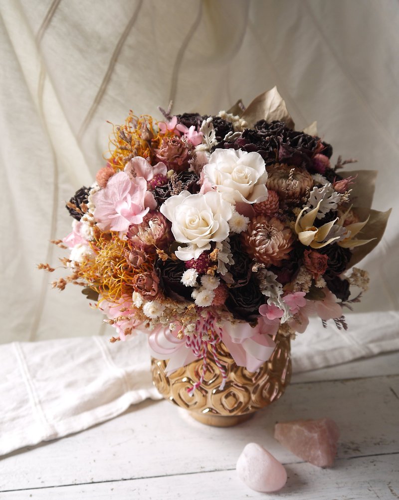 Rose years. Rose gold. Valentine's Day birthday gift of choice. - Dried Flowers & Bouquets - Plants & Flowers Pink