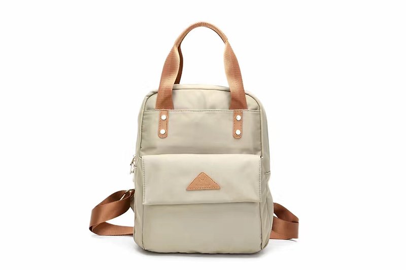 Waterproof portable backpack / laptop bag / computer bag / shoulder bag / apricot - กระเป๋าแมสเซนเจอร์ - วัสดุกันนำ้ สีกากี